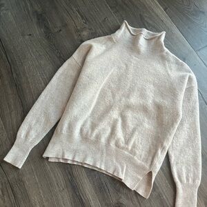 DKNY Cashmere/ Wool Turtleneck